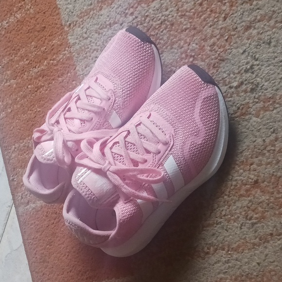 adidas Other - Adidas Big Kids sneakers